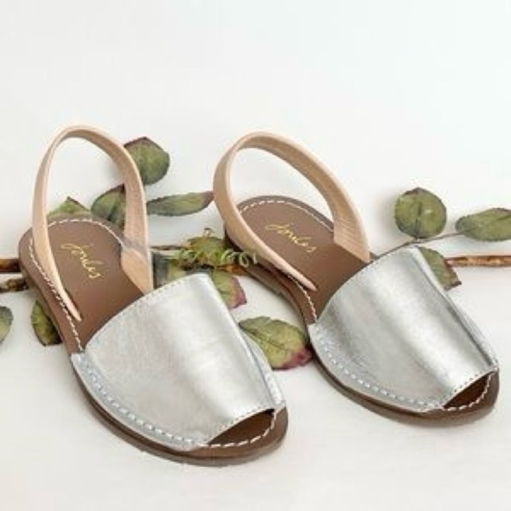 Joules Girls Nova Menorcan Espadrille Sandals Metallic Silver and Tan Size 12